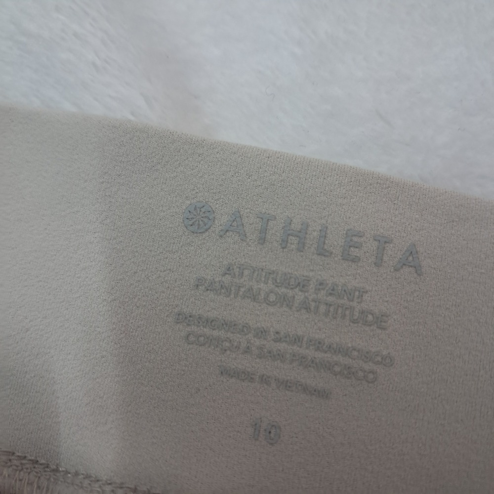 Athleta Pants Womens 10 Beige Attitude Pant‎ Ruched Featherweight Stretch Gym - Picture 7 of 13